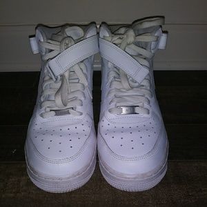 Nike Air Force 1 Mid